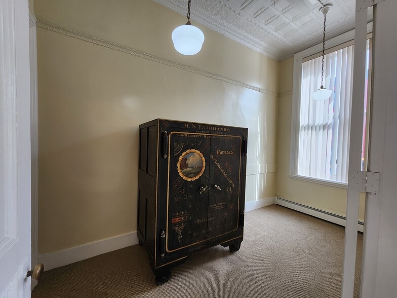 More Photos Of 43-49 Main, Bangor Office For Sale