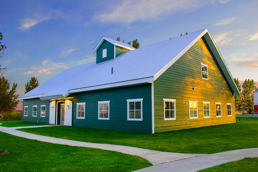 More Photos Of 4844 Rocking Horse Cir S, Fargo Office For Lease