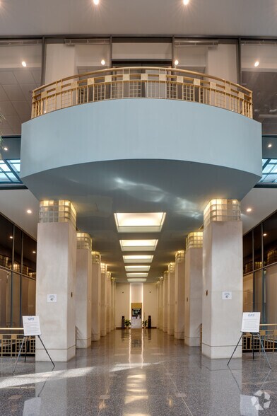 More Photos Of 651-659 W Washington Blvd, Chicago Office For Lease