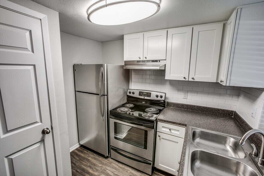 More Photos Of 8900 Chimney Rock Rd, Houston Apartments For Sale