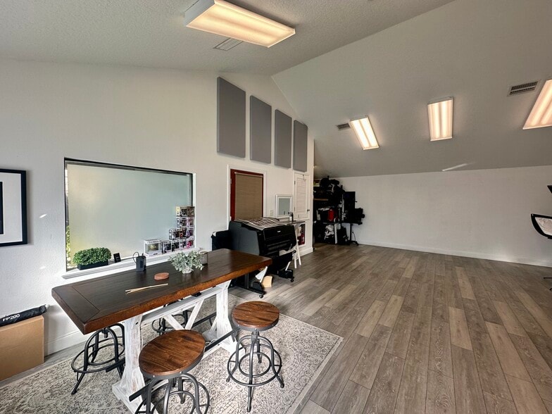 More Photos Of 250 N Wymore Rd, Winter Park Office For Sale