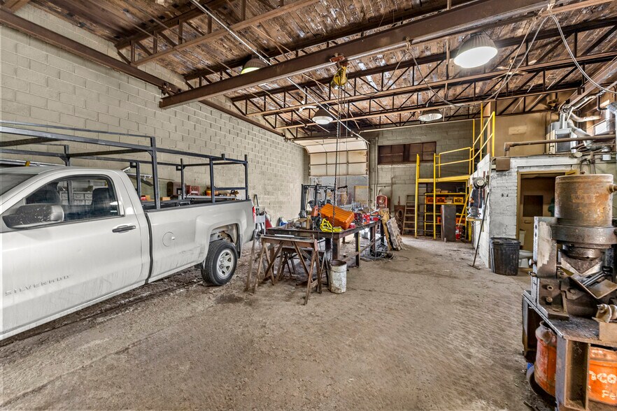 More Photos Of 16136 White Ave, Allen Park Warehouse For Sale