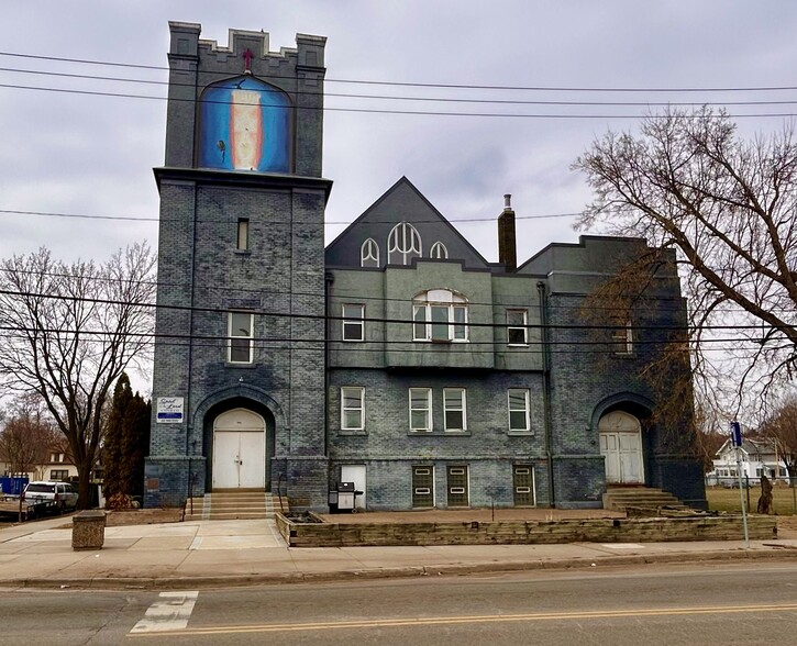 Primary Photo Of 1001 Penn Ave N, Minneapolis Religious Facility For Sale