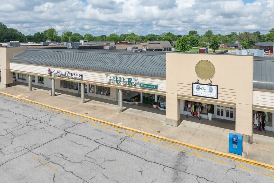 More Photos Of 2630 Frederica St, Owensboro Supermarket For Lease