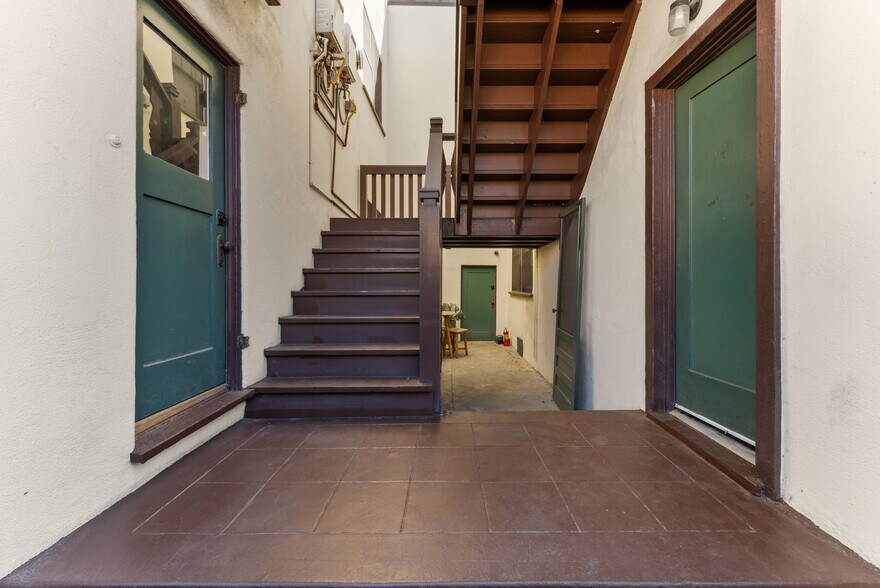 More Photos Of 429 S Union Ave, Los Angeles Apartments For Sale