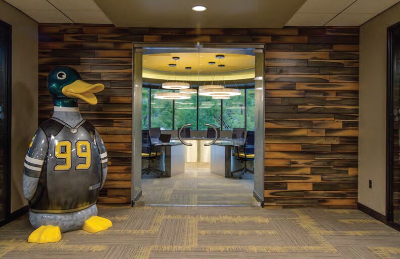 More Photos Of 1550 Valley River Dr, Eugene Office For Lease