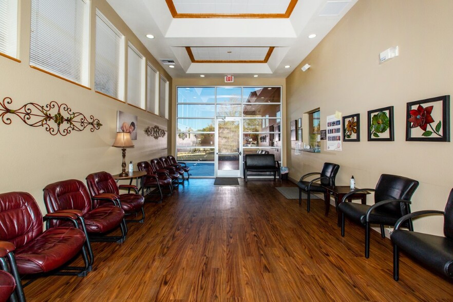 More Photos Of 1005 Division St, Prescott Medical For Sale