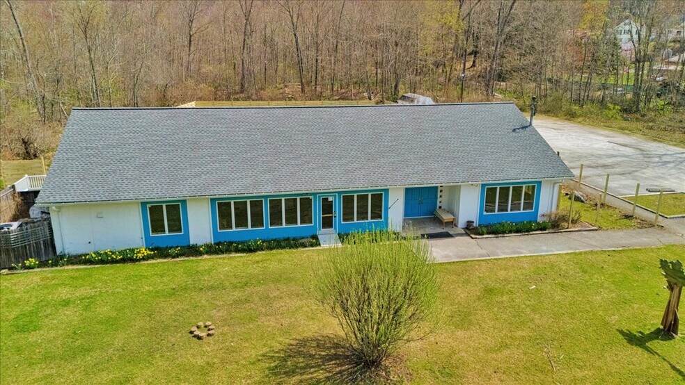 Primary Photo Of 4 Glenna Dr, Carmel Specialty For Sale