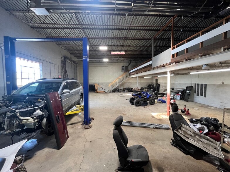 More Photos Of 4780 Briar Rd, Cleveland Manufacturing For Sale