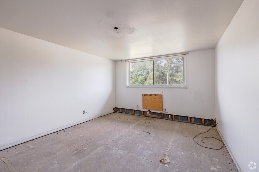 More Photos Of 14420-14440 Frankfort St, Detroit Apartments For Sale