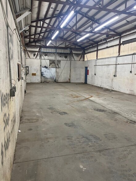 More Photos Of 202132 E 25th Ave, Kennewick Warehouse For Lease