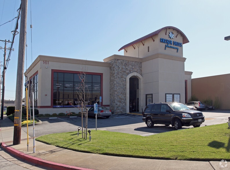 Primary Photo Of 161 S Spruce St, South San Francisco Medical For Lease