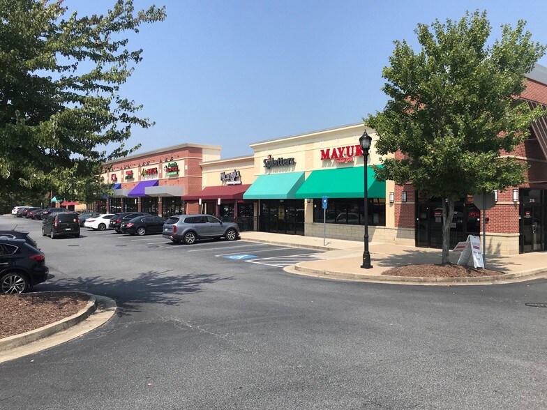 More Photos Of 5354 Mcginnis Ferry Rd, Alpharetta Freestanding For Lease