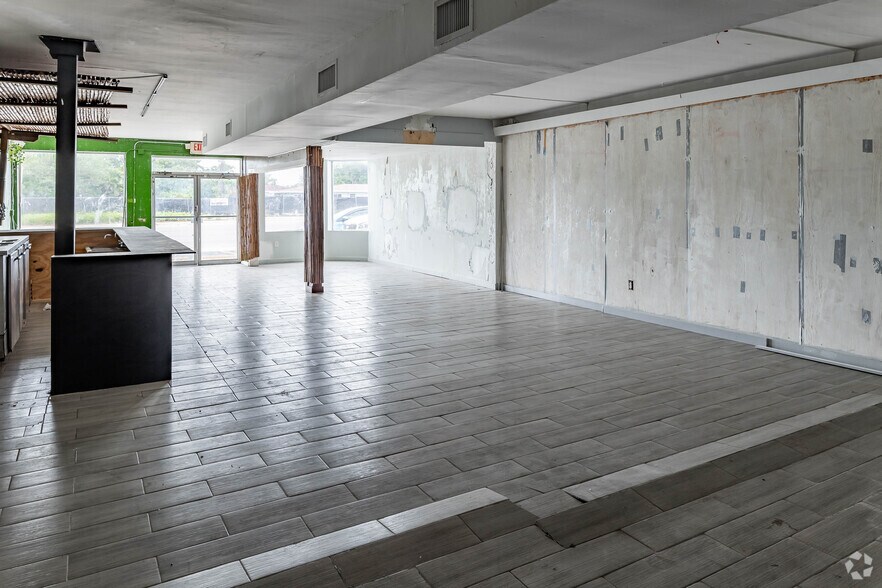 More Photos Of 1114 N State Road 7, Hollywood Restaurant For Sale