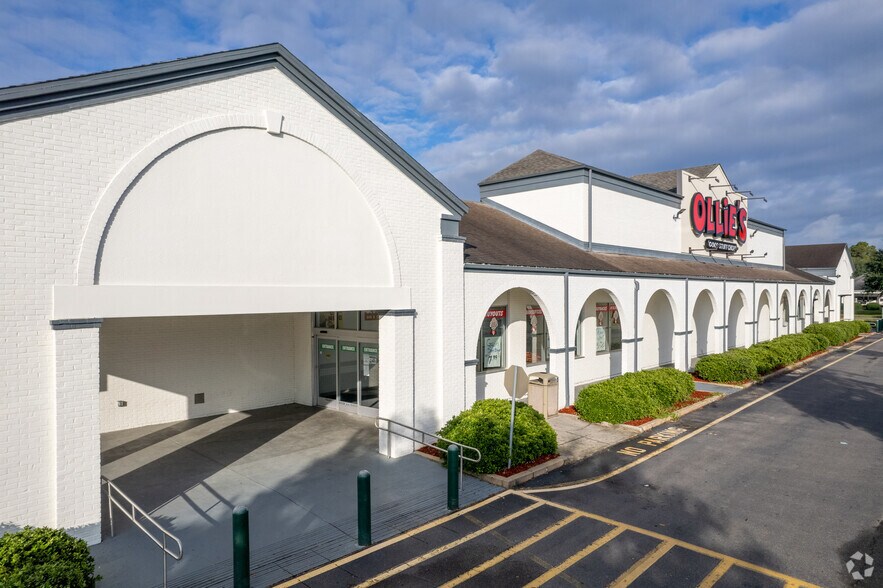 More Photos Of 2551 E Pinetree Blvd, Thomasville Unknown For Lease