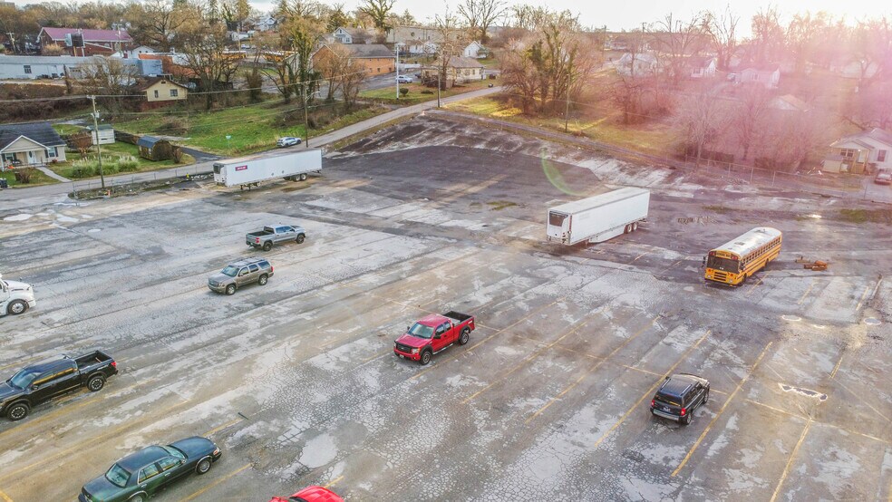 More Photos Of 150 Quincy ave, Knoxville Land For Lease
