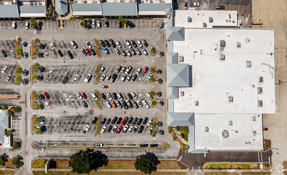 More Photos Of 7022-7088 22nd Ave N, Saint Petersburg Unknown For Lease