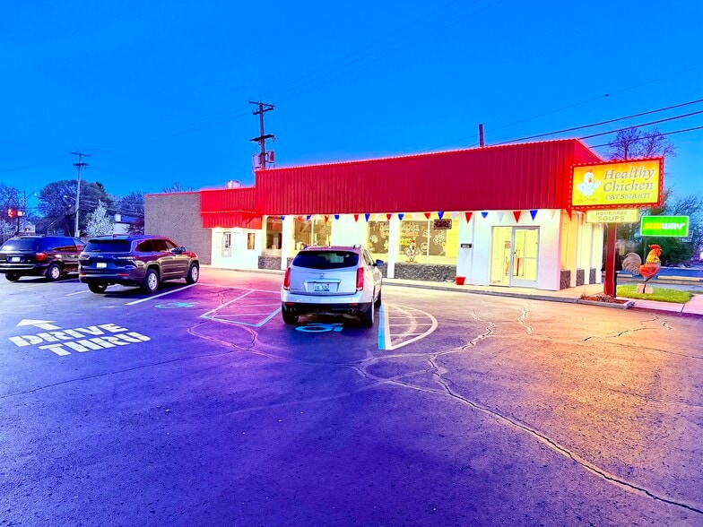 More Photos Of 1187 S Gratiot Ave, Clinton Township Restaurant For Lease