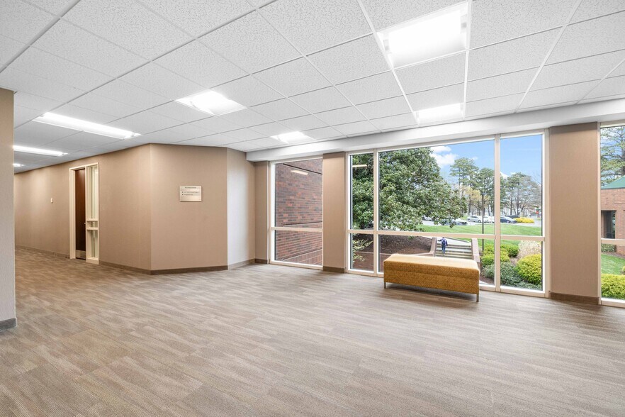 More Photos Of 4301 Lake Boone Trl, Raleigh Medical For Lease