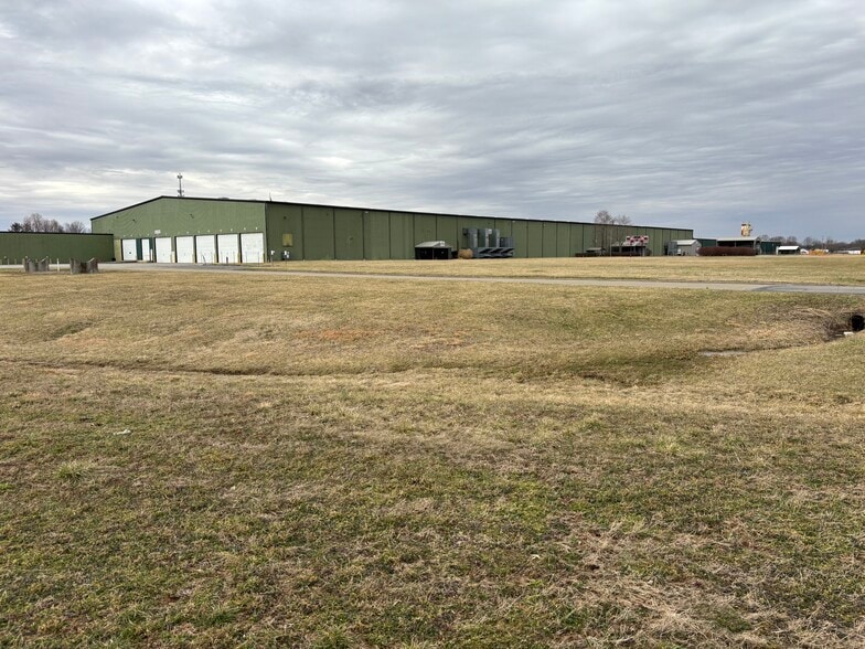 Primary Photo Of 4414 Bud Prather Road rd, Sellersburg Manufacturing For Sale