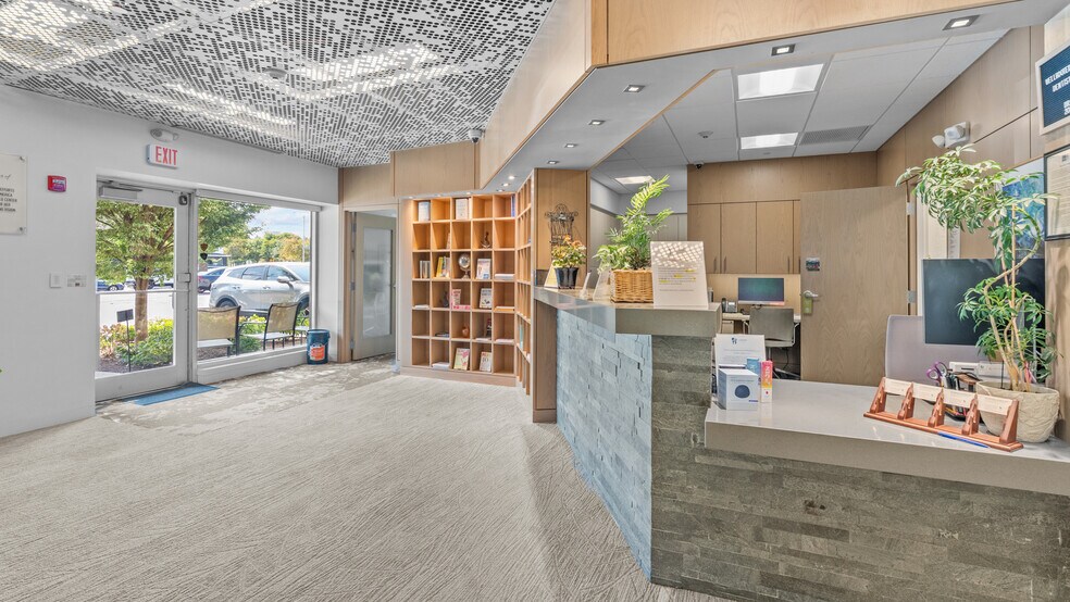 More Photos Of 111 Chestnut St, Providence Office For Lease