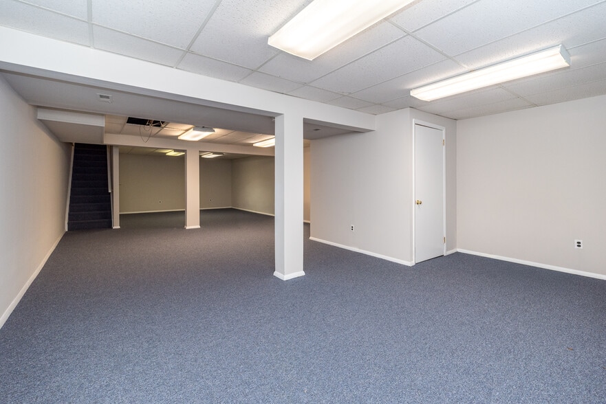 More Photos Of 301 S Main St, Doylestown Medical For Sale