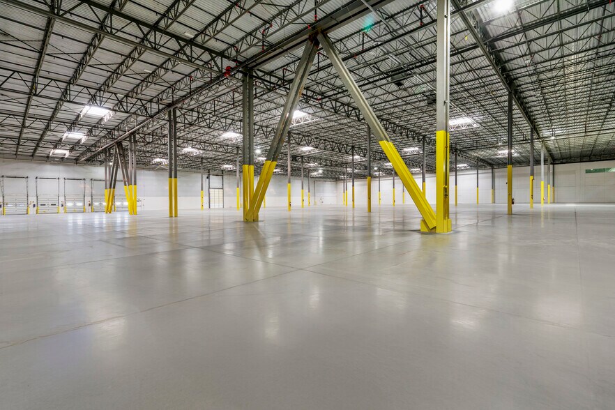 More Photos Of 1790 S 5200 W, Salt Lake City Distribution For Lease