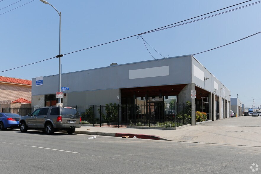 Primary Photo Of 13340 Saticoy St, North Hollywood Warehouse For Lease