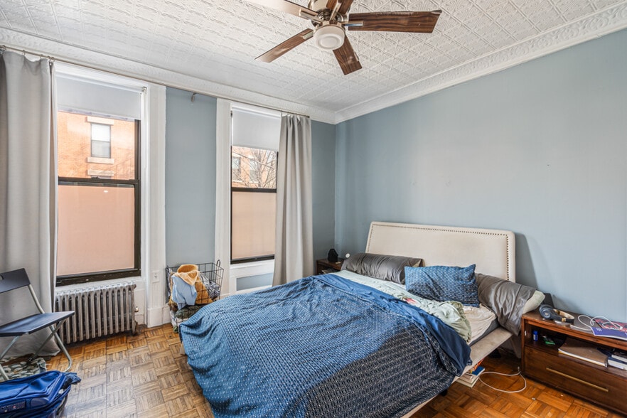 More Photos Of 656 Henry St, Brooklyn Apartments For Sale