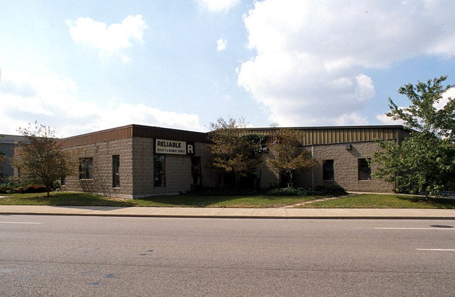 Primary Photo Of 1605 Western Ave, Cincinnati Warehouse For Sale