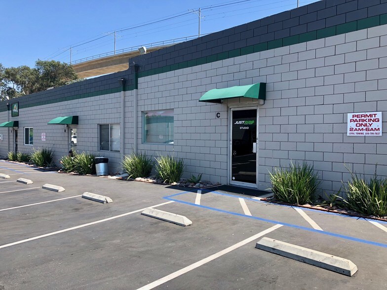 More Photos Of 5835-5841 Mission Gorge Rd, San Diego Unknown For Lease