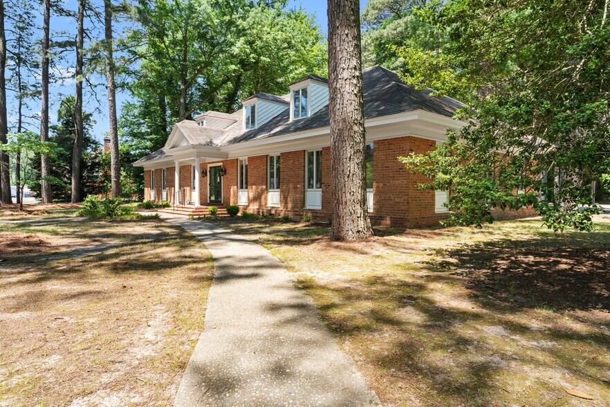 More Photos Of 678 Rappahannock Dr, White Stone Office For Sale