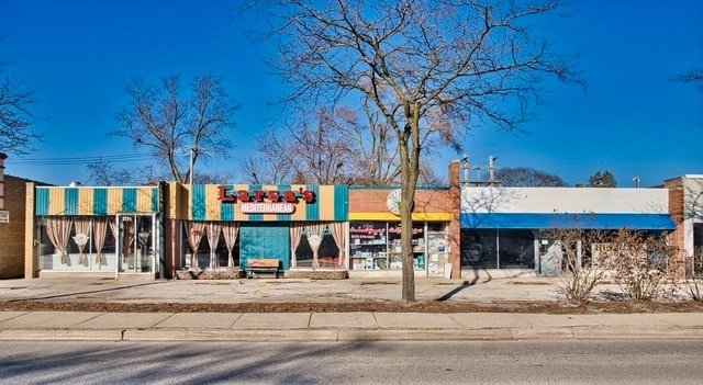 More Photos Of 3718-3720 Dempster St, Skokie Storefront For Sale