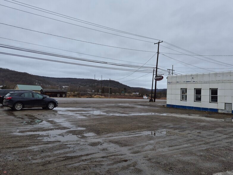 More Photos Of 2646 NY-16, Olean Specialty For Sale