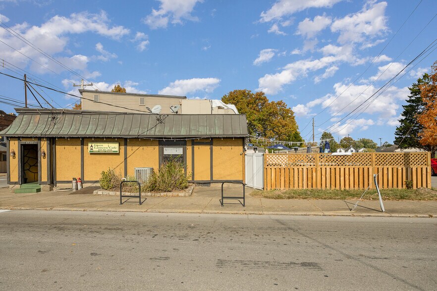 More Photos Of 3934-3938 Decoursey Ave, Covington Bar For Sale