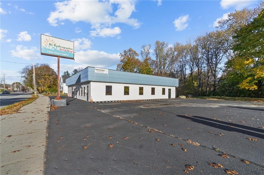 More Photos Of 495 Central Ave, Seekonk Medical For Lease
