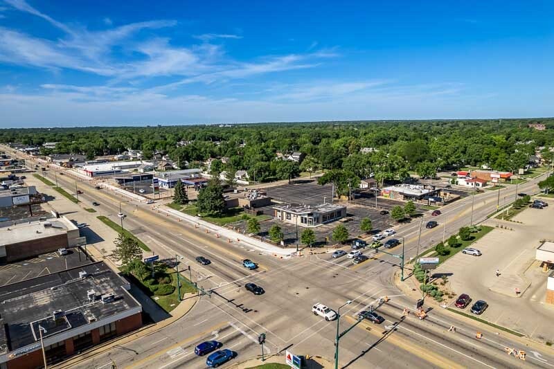 More Photos Of 5818 N 2nd St, Loves Park Auto Dealership For Sale
