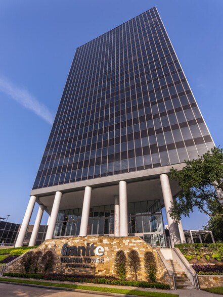 Primary Photo Of 24 Greenway Plz, Houston Office For Lease