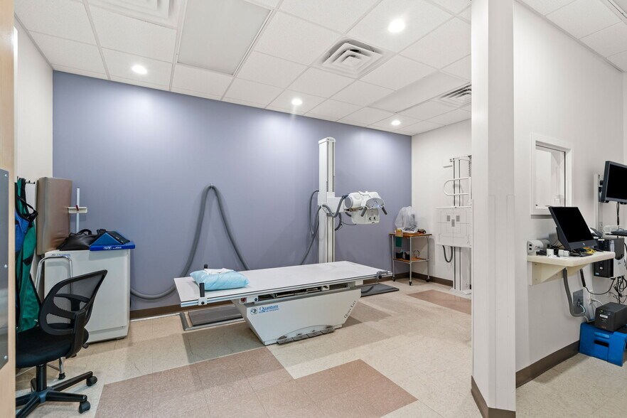 More Photos Of , Lawrence Office For Sale