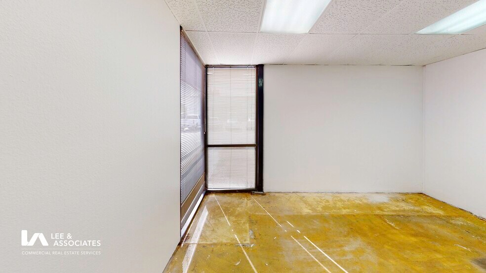 More Photos Of 17101-17121 Central Ave, Carson Warehouse For Lease