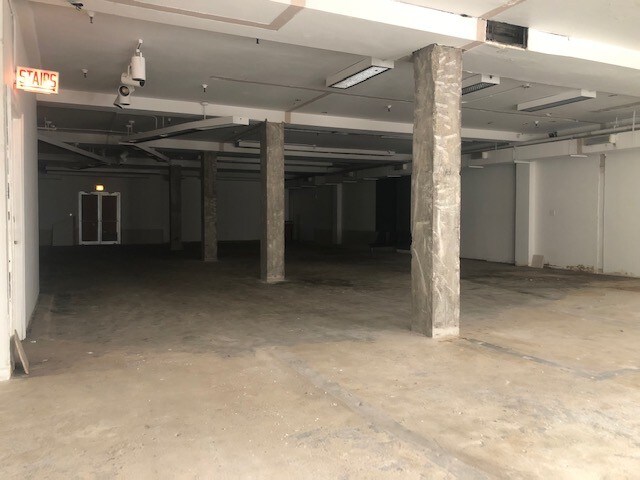 More Photos Of 9 N Wabash Ave, Chicago Loft Creative Space For Lease