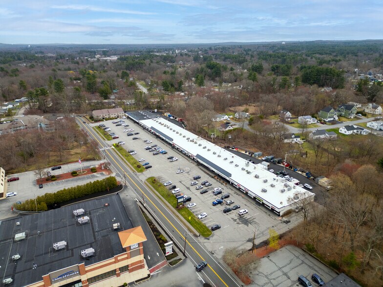 More Photos Of 7 Summer St, Chelmsford Freestanding For Lease