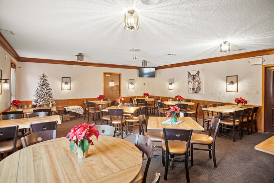 More Photos Of 5600 Lapeer Rd, Kimball Restaurant For Sale