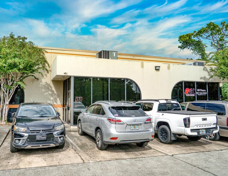 More Photos Of 7033 Stapoint Ct, Winter Park Light Manufacturing For Lease