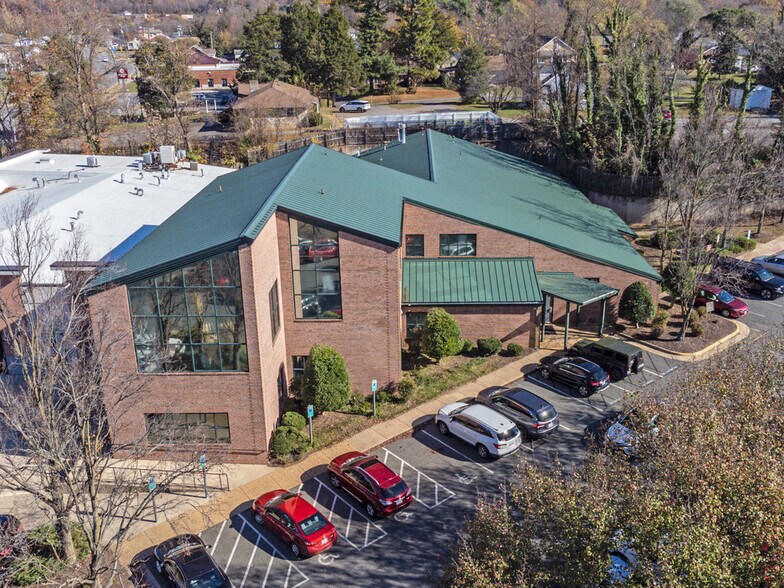 More Photos Of 12 Chatham Heights Rd, Fredericksburg Medical For Sale