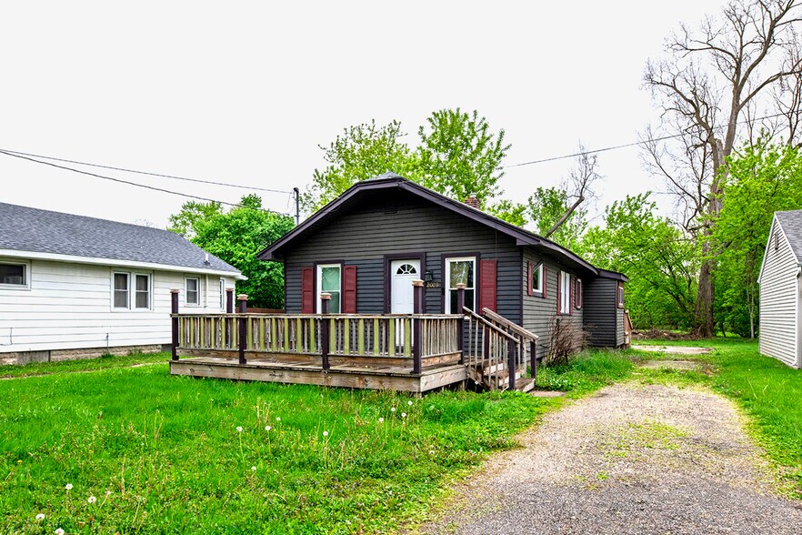 More Photos Of , Lansing Multifamily For Sale
