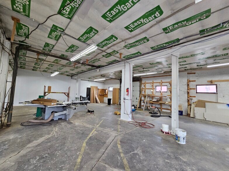 More Photos Of 477B Hasbrouck Ave, Kingston Manufacturing For Lease