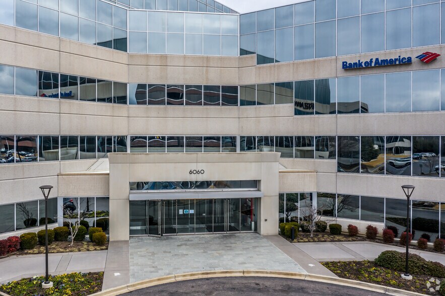 More Photos Of 6060 Poplar Ave, Memphis Office For Lease