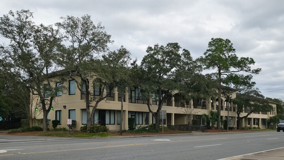 Primary Photo Of 139 Beal Pky SE, Fort Walton Beach Office For Sale