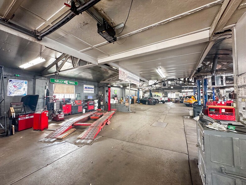 More Photos Of 3627 216th St, Matteson Warehouse For Sale